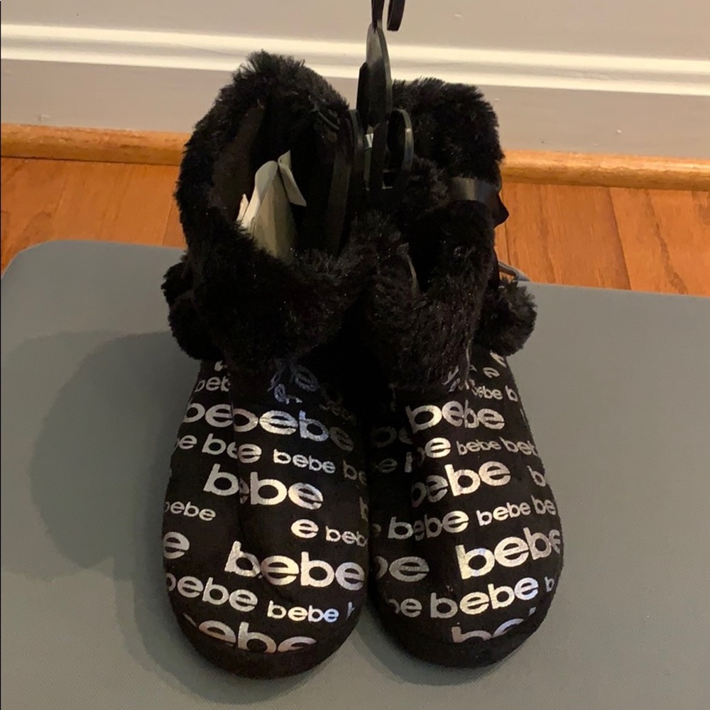 Girl’s black & Silver bootie Medium 13-1